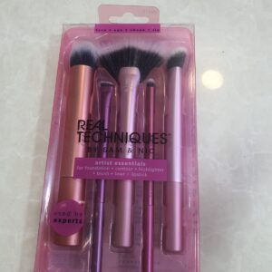 Real Techniques makeup brushes set